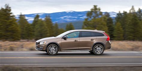 The v60 cross country is roomier than it was before, and it certainly feels that way. Volvo V60 Cross Country pricing and specifications ...