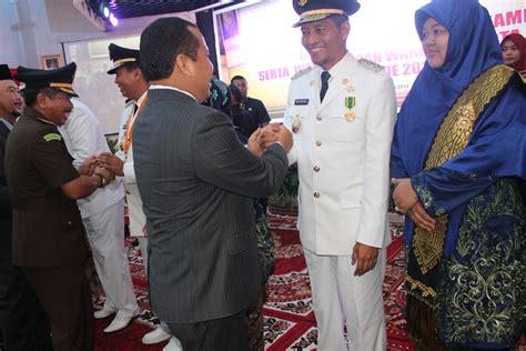 Cara negosiasi gaji yang baik dan sopan. Gaji Dokter Gigi Tni - Bimbel Kedokteran UMY