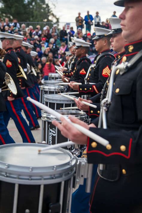 The Us Marine Corps West Coast Composite Band Marches Nara And Dvids