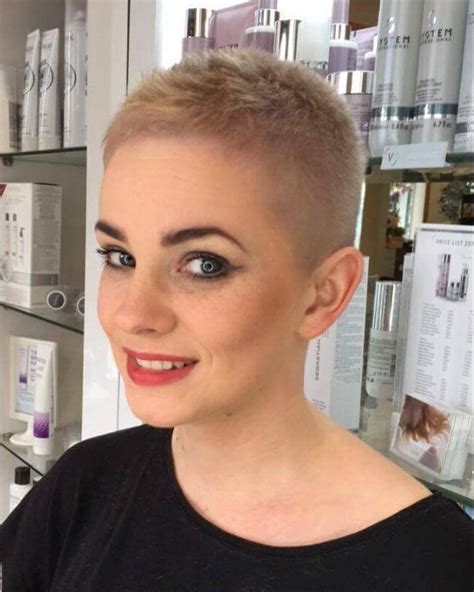 Pin By Welou On Short Hair And Buzz Cuts In 2019 Super Short Hair