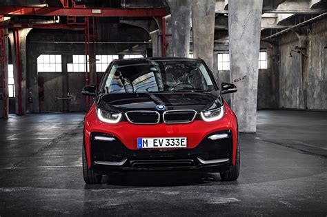 2018 Bmw I3s Debuts With Upgraded Motor Sportier Styling