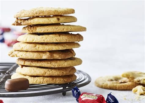 Maybe you would like to learn more about one of these? Dumle chocolate chip cookies | Chokoladesmåkager ...