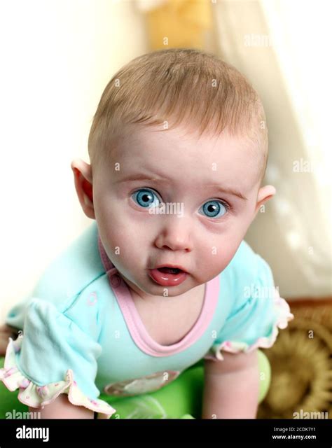 Baby Looking Amazed Awe Hi Res Stock Photography And Images Alamy
