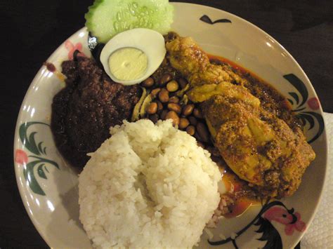 Makan nasi ambang dengan lauk ayam kicap & ayam ungkep. Eh, dinner eat what~: Bangi Kopitiam @ Bandar Baru Bangi