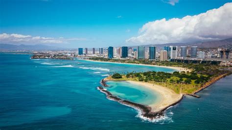 Magic Island Lagoon Oʻahu Hawaiʻi 2024