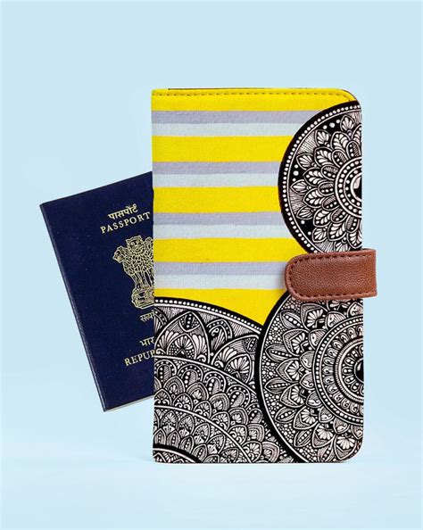 Stripped Pastel Hues Print Passport Holder For Men And Women Kalankit