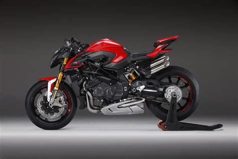 At the eicma milan show last november, the dazzling new mv agusta brutale 1000 serie oro was elected as the most beautiful motorcycle of the show by over 16,000 voters—against such equally. 2020 MV Agusta Brutale 1000 RR First Look (11 Fast Facts)
