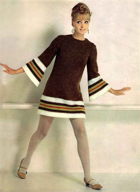 Groovy Sixties Fabulous Photos Defined The S Women S Fashion