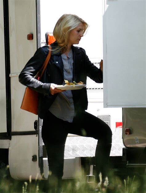 Claire Danes Arrives On The Set Of Homeland In Berlin 06122015 Hawtcelebs