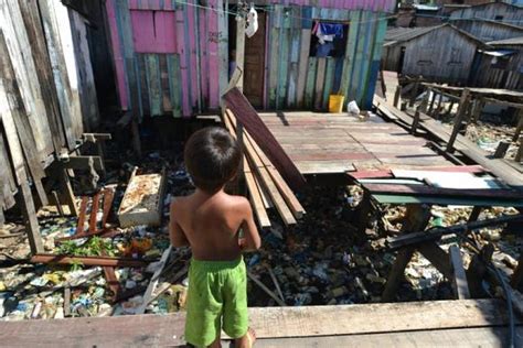 6 Em Cada 10 Crianças E Adolescentes Vivem Na Pobreza No Brasil Diz