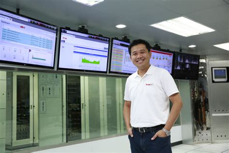 Value of work anywhere and how to transform your company toward it. trueidc - www.theeleader.com