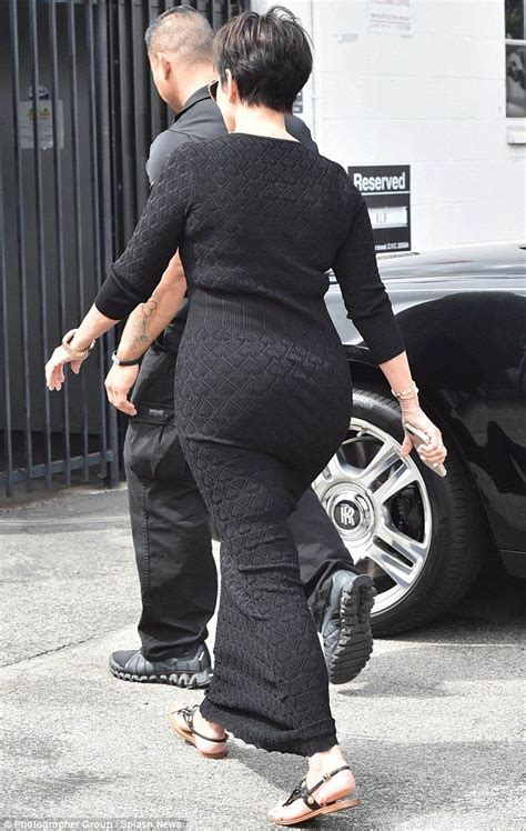 Kris Jenner Showcases Her Curvy Derriere In A Skintight Black Dress Kris Jenner Style Skin