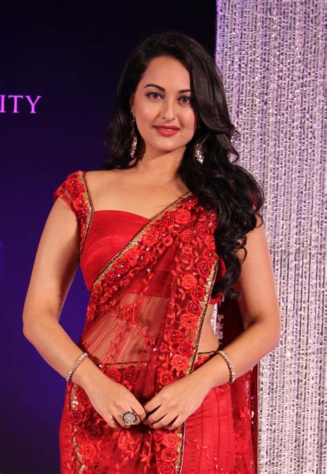 Indian Bollywood Sonakshi Sinha Hot Pics Sonakshi Sinha Sexy Fat High Resolution Images Free