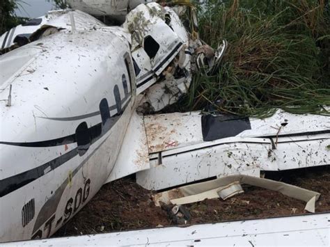 Trag Dia Corpos De Turistas Mortos Em Queda De Avi O No Am S O