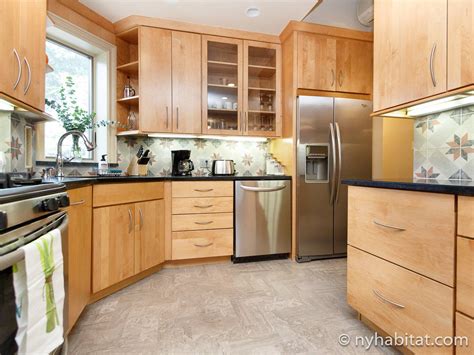 Apartmenthomeliving.com has been visited by 10k+ users in the past month New York Apartment: 3 Bedroom Apartment Rental in Brooklyn ...