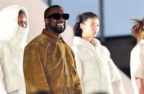 Kanye West And Gap Agree To A Multi Year Deal For Yeezy Line Aol Finance