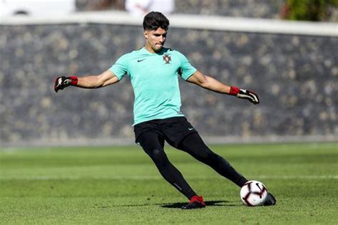 Goalkeeper for everton fc and the portuguese national team instagram:. João Virgínia destaca grande confiança da seleção sub-21 ...