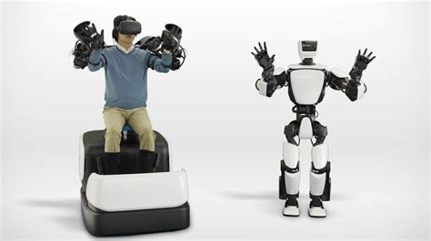 Toyotas T Hr3 Humanoid Robot Uses Htc Vive For Telepresence Youtube