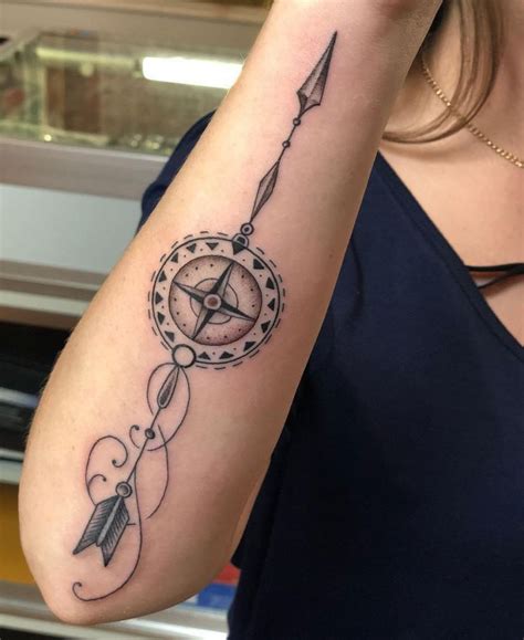 30 Pretty Arrow Compass Tattoos To Inspire You In 2022 Arrow Compass Tattoo Compass Tattoo