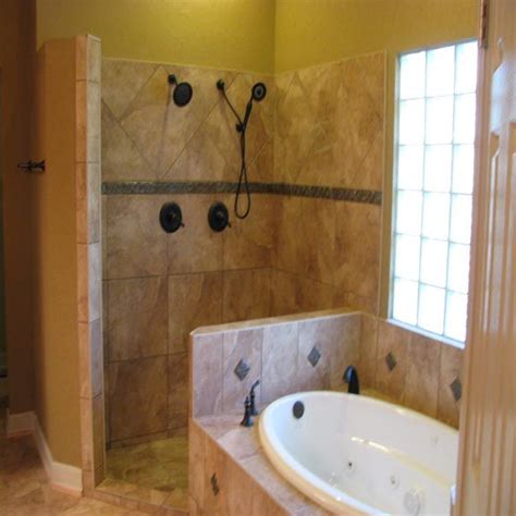 Toilet, combination tub/showertub has tile surround. Jacuzzi tub with shower- this would work perfect in my ...