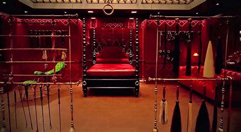 Kinkly On Twitter Remember The Red Room Of Pain It S Today S Sexterm Https T Co