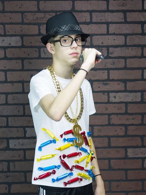 Easy Budget Halloween Costume Hip Hop Candy Rapper Diy Halloween