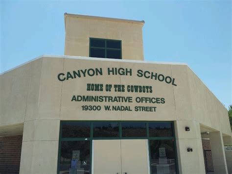 Canyon High School Graduation Ceremony 1000 A M Highschool Cube