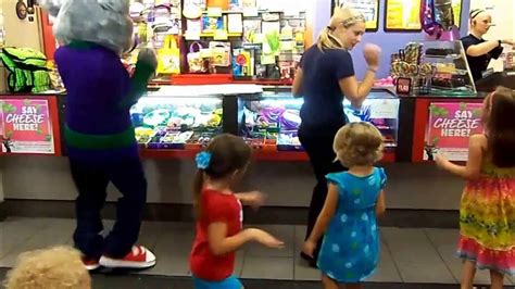 Cupid Shuffle With Chuck E Cheese Youtube