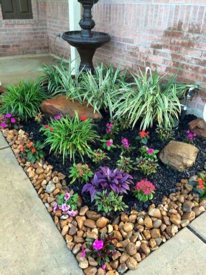 Beautiful Low Maintenance Front Yard Garden And Landscaping Ideas 53