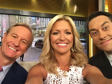 Ainsley Earhardt On Twitter Happy Friday Join Us This Morning 6 9 Am Foxandfriends