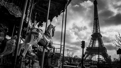 Black And White Picture Of Eiffel Tower With Clouds Background 4k Hd