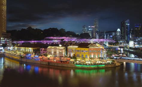 #cqtogether show your love for local f&b and entertainment brands at clarke quay dine, earn, and have fun 🙌 ⬇️⬇️⬇️ bit.ly/3hecrji. 5 Routes in Singapore With Breathtaking Views | JustRunLah!