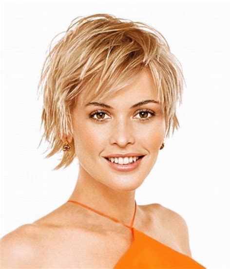 Girls with straight hairs like to carry this haircut and it looks best on oval faces. 20 Hairstyles For Oval Faces Women's - The Xerxes
