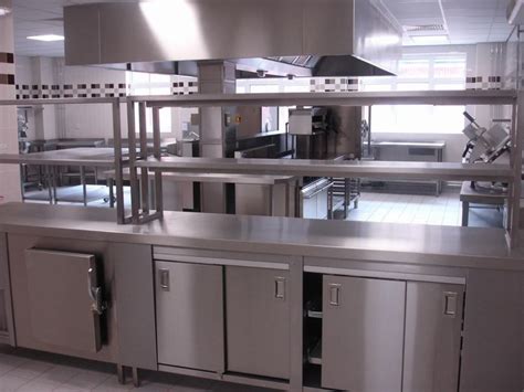 When designing a new restaurant kitchen, you should take every little bit into consideration. Small Commercial Kitchen Designs | Kitchen layout ...