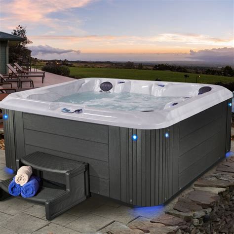 Best Luxury Hot Tub Of 2019 Buying Tips And Reviews