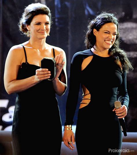 Michelle Rodrigues And Gina Carano Gotta Love Some Badass Woman R Ladyladyboners