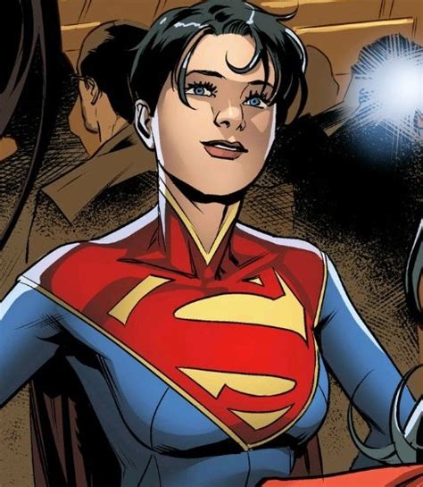 First Look At Michael Keatons Return As Bruce Wayne And Full Supergirl