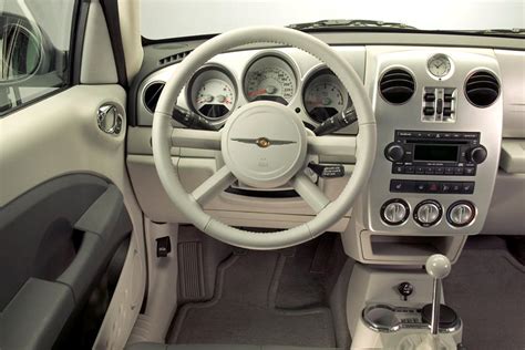 2010 Chrysler Pt Cruiser Interior Photos Carbuzz