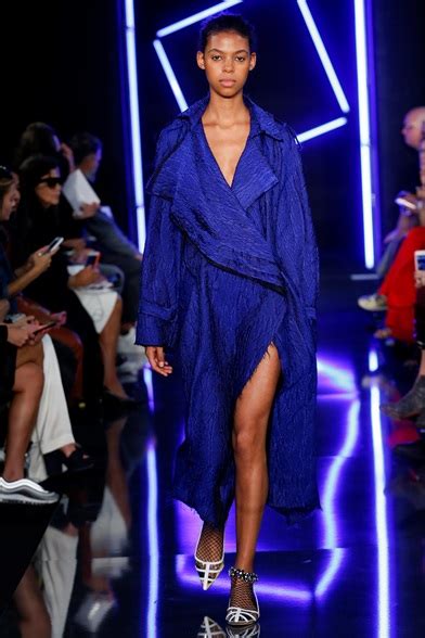 Emanuel Ungaro Parigi Spring Summer 2018 Ready To Wear Shows Vogueit