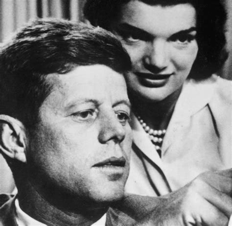 Jun 25, 2021 · ein von seiner herde verstoßener elefant hat in zentralindien binnen zwei monaten mindestens 16 menschen getötet. JFK-Witwe: Jackie Kennedy und das Schweigen im Weißen Haus ...