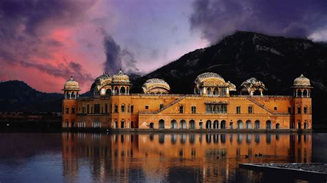 Kristina korvin — l'ete indien 06:37. Jal Mahal, Jaipur, Indien - Suntrips