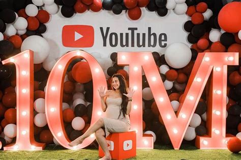 vlogger zeinab harake has reached 10 million subscribers on youtube filipino news