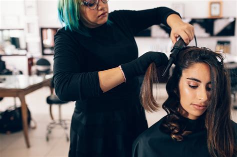 Diploma In Hairstyling Co Op Program Bc Canada Campus 3000 Hours