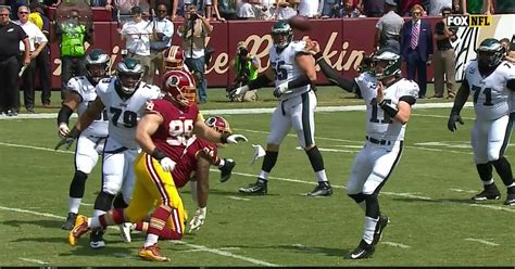 Carson james wentz (born december 30, 1992) is an american football quarterback for the philadelphia eagles of the national football league (nfl). Eagles vs. Washington: Watch Carson Wentz evade everyone ...