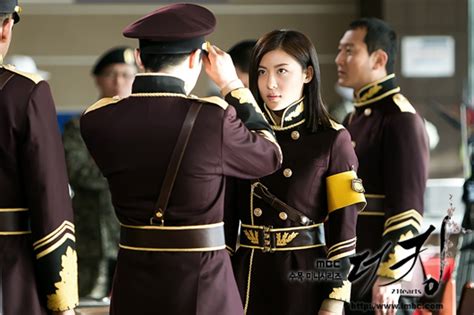 The king 2 hearts (더킹 투하츠, also known as king/the king) is a 20 episode korean drama which aired from march 21st to may … kim bong goo: The King 2hearts - AsianWiki