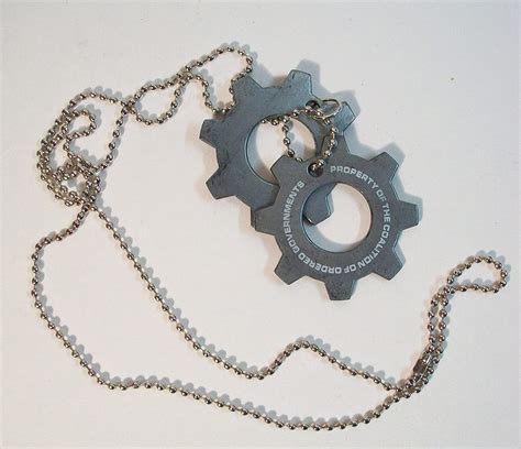 Neca Gears Of War Cog Tags Health And Household