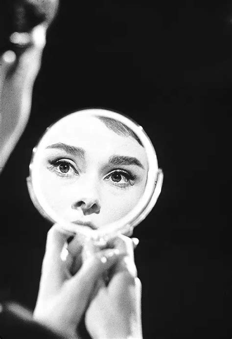 Audrey Hepburn By Richard Avedon Richard Avedon Photography Richard