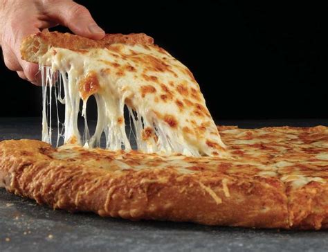 Papa John S Extra Cheesy Alfredo Garlic Parmesan Crusted Pizza Is Out Now Thrillist