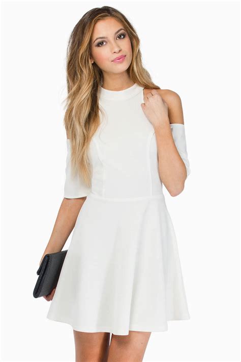 Vindy Cold Shoulder Dress In Ivory 14 Tobi Us