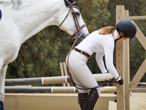 How To Choose The Best Pair Of English Riding Breeches